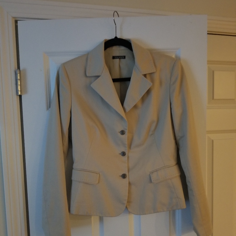 Tahari Pant Suit